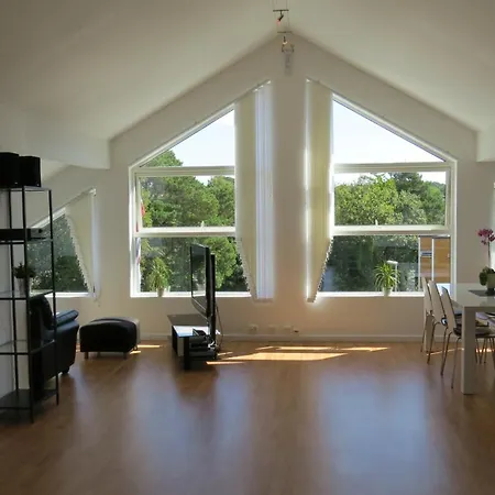 Luftig Og Koselig Apartment